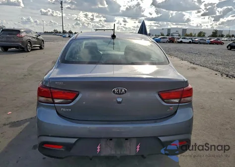2020 Kia Rio Lx z USA, uszkodzony, nr VIN 3KPA24AD7LE284696